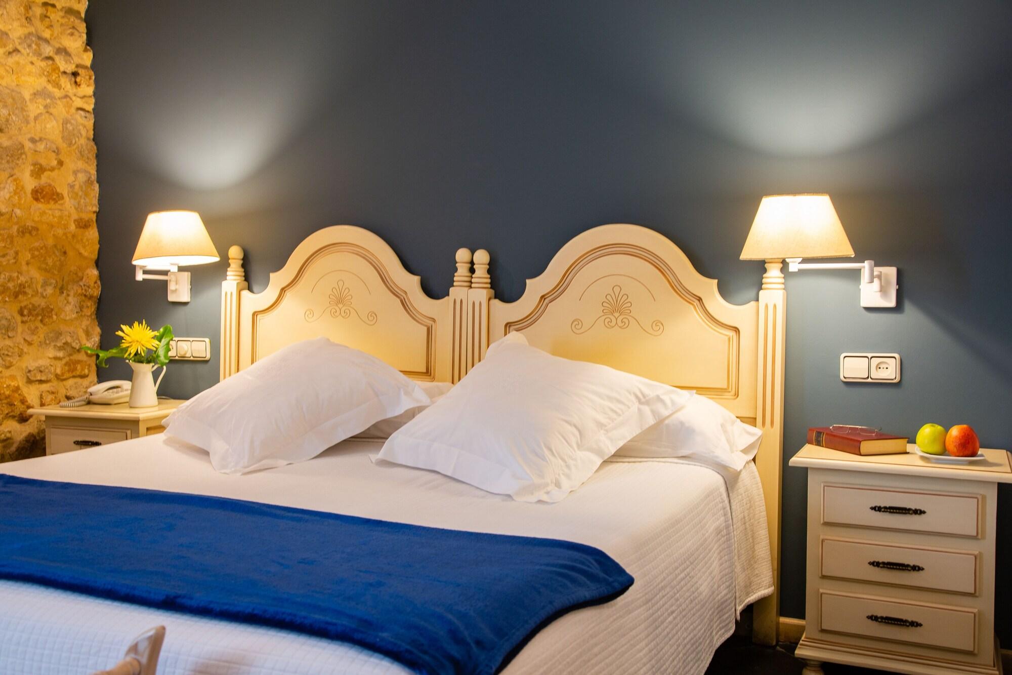 Hotel Palacio De La Vinona Oviedo Dış mekan fotoğraf