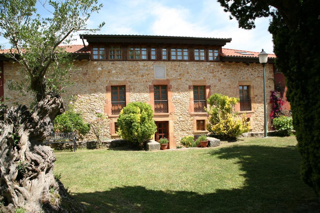 Hotel Palacio De La Vinona Oviedo Dış mekan fotoğraf
