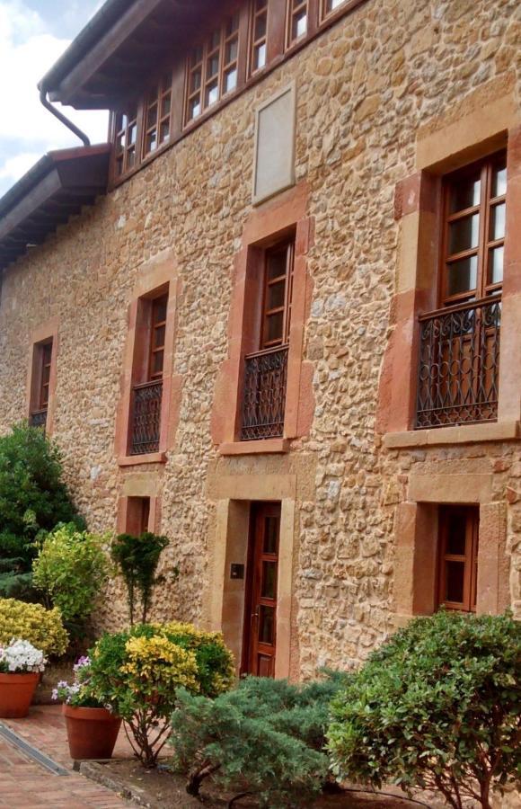 Hotel Palacio De La Vinona Oviedo Dış mekan fotoğraf