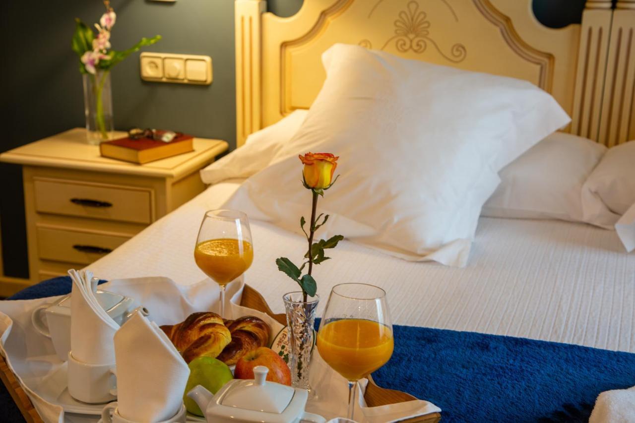 Hotel Palacio De La Vinona Oviedo Dış mekan fotoğraf
